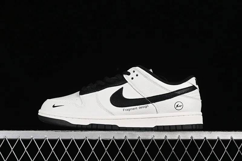 All categories Nk SB Dunk Series Nk SB Dunk Low High-end customized low-top sneakers Nk SB Dunk Low Fragment Design Fujiwara Hiroshi Lightning joint low-top casual sports skateboard shoes DF7519-831